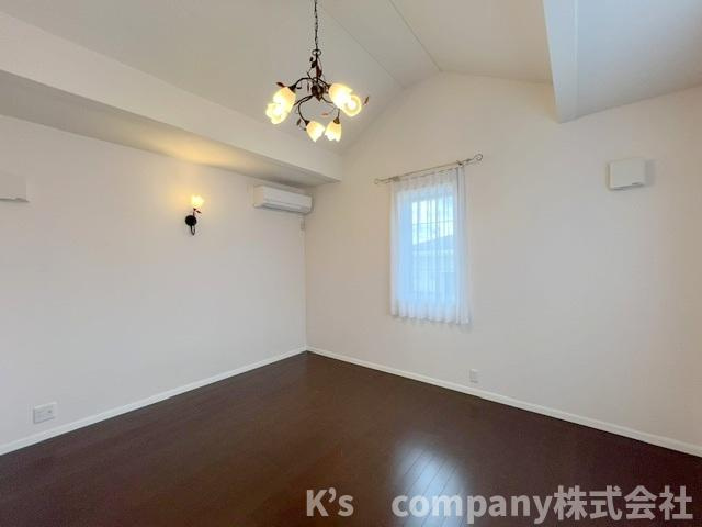 ◎高座郡寒川町一之宮2丁目　中古戸建の子供部屋|洋室7.3帖◇お子様のお部屋や趣味のお部屋にいかがでしょうか♪