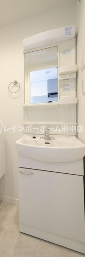 アザーレ・キュリオス国立の独立洗面台
