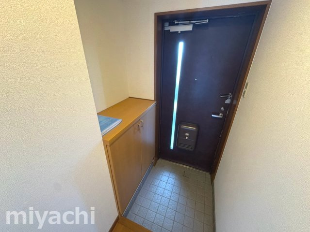 ハーブメゾン賀好の玄関