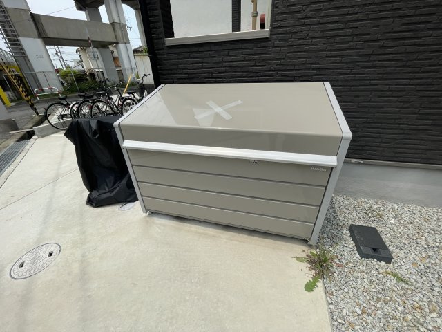ジーメゾン明石魚住ケルズのエントランス
