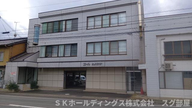 エールとよおかビルの外観
