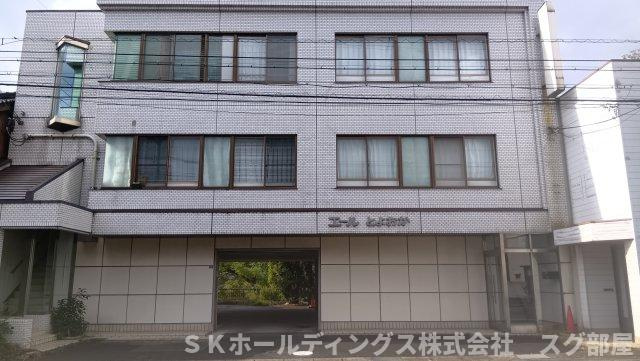 エールとよおかビルの外観