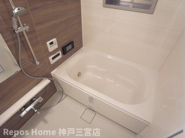 クロスレジデンス神戸元町の浴室