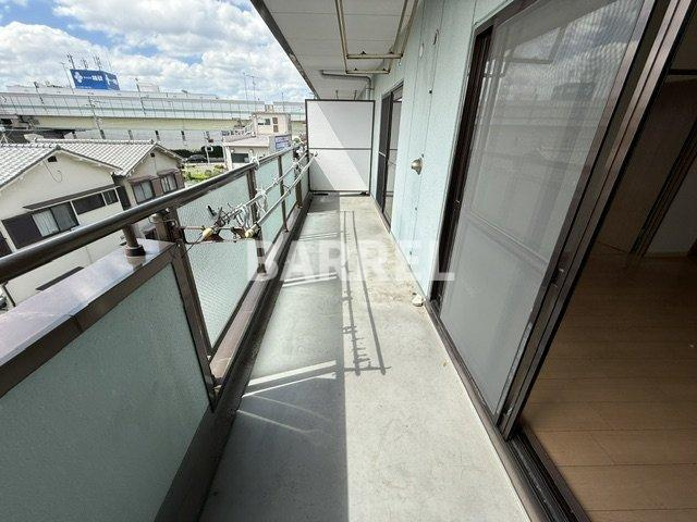 フローレンスS.Yのバルコニー