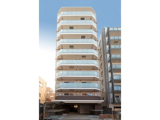 【外観】 | La Douceur中落合 | 鉄筋コンクリート造のがっちりとした建物。