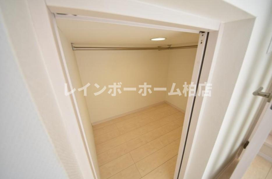 特典：仲介手数料が無料です!!の収納|便利な収納スペースです