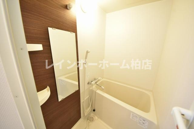 特典：仲介手数料が無料です!!の浴室|落ち着いた空間のお風呂です