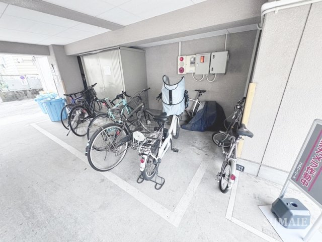 フラワーパークのその他共用部分|駐輪場です
