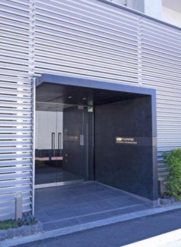豊島区南池袋４丁目の賃貸マンションのエントランス