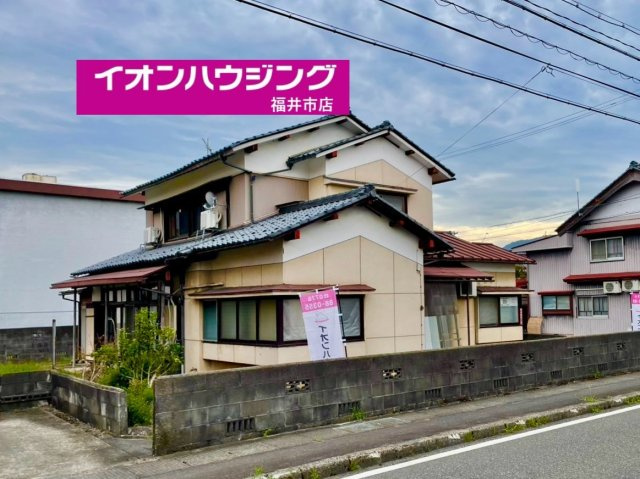 大野市有明町　中古住宅♪