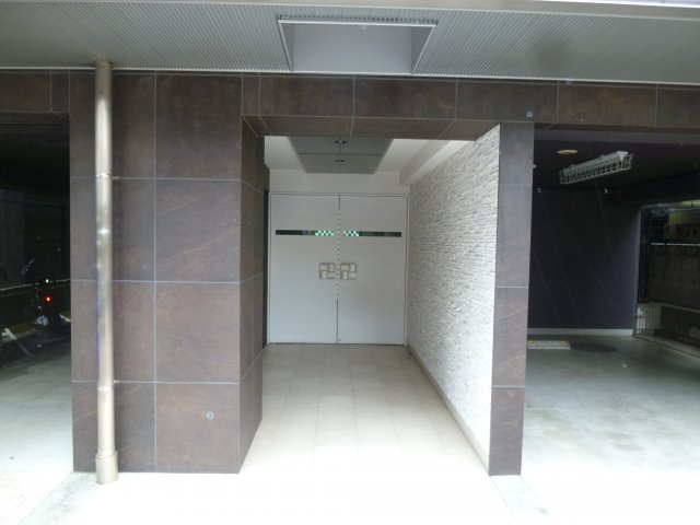 台東区蔵前４丁目の賃貸マンションのエントランス