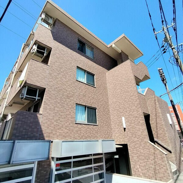 リバティの外観