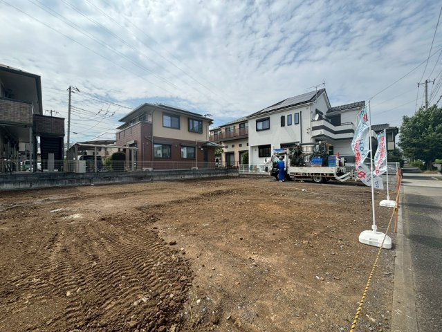八王子北野7期　の外観|（C号棟側からA号棟側へ向かって撮影）周辺には高い建物が無く開放感、陽当たり・風通し良好です。