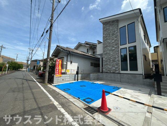 八王子市元本郷町12期　2号棟の前面道路含む現地写真|どこか心が落ち着く現地。都会の派手さはありませんが、自然と共に暮らせる落ち着いた街並みが印象的です。