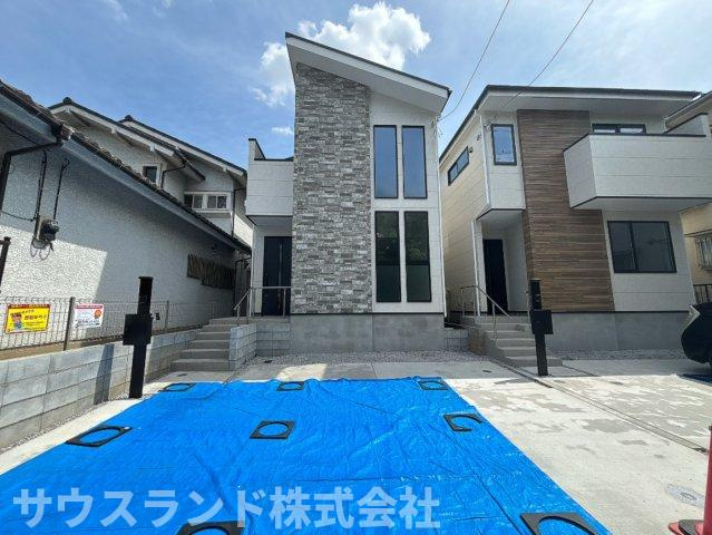 八王子市元本郷町12期　2号棟の外観|徒歩圏内に生活に必要な施設が揃いながらも、穏やかな空気が流れる住宅街。