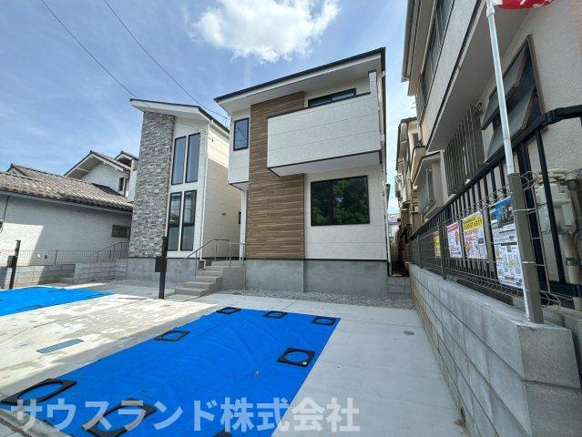 八王子市元本郷町12期　1号棟の外観|どこか心が落ち着く現地。都会の派手さはありませんが、自然と共に暮らせる落ち着いた街並みが印象的です。