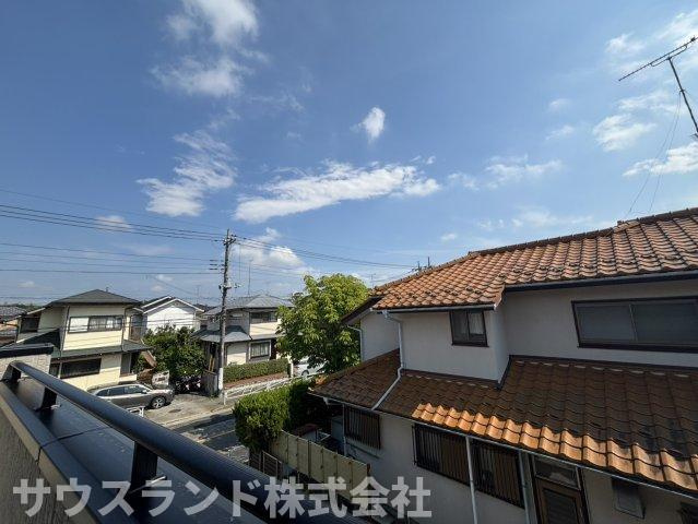 八王子市北野台2期の展望|周辺には高い建物が無いので開放感に溢れ、陽当たり・風通しにも恵まれています。