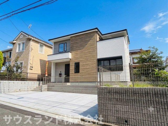 八王子市めじろ台15期の前面道路含む現地写真|良好な住環境を守る、第一種低層住居専用地域に立地。自然と優れた都市機能を享受する魅力あふれる住環境。