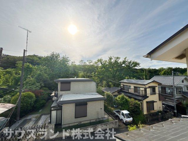 八王子市元八王子町の展望|周辺には緑も多くあります。