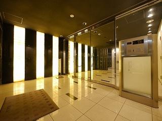 ガーラグランディ横濱桜木町のエントランス