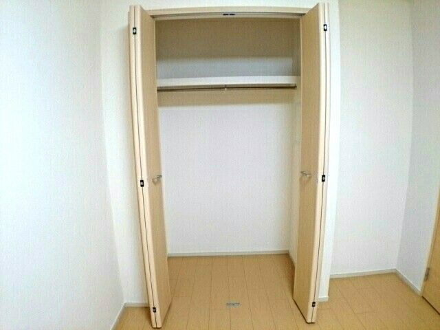クレイン桜新町の収納|こまごまとしたものを収納できそうですね