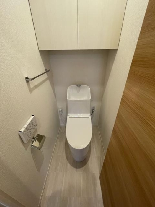 ルミエール庚午北のトイレ|温水洗浄暖房便座
