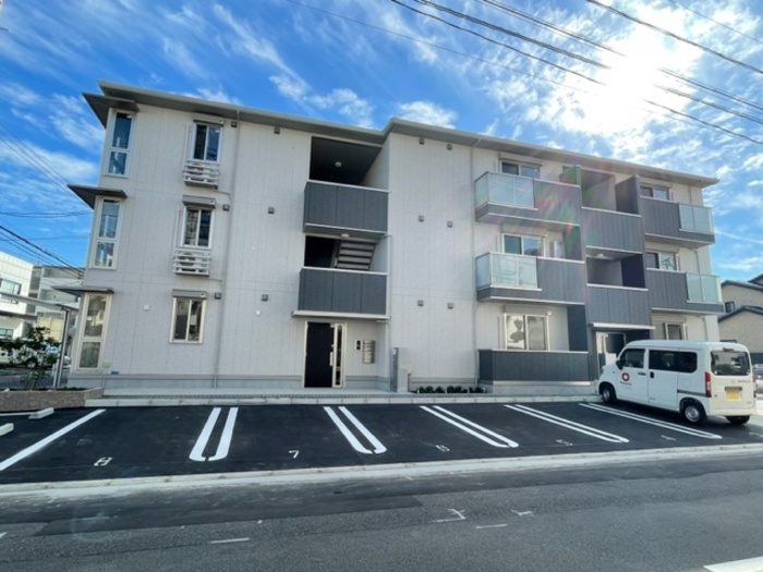 ルミエール庚午北の駐車場|駐車場
