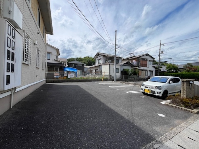 マイレの駐車場|駐車場