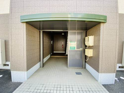 バリュージュ己斐のエントランス