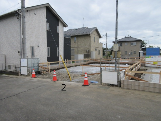 【仲介手数料無料】新築戸建　東松山市高坂3-22-1（全4棟）の前面道路含む現地写真