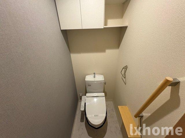 エスポワール・アイ北春日丘Ⅲのトイレ|ゆったりとした空間のトイレです
