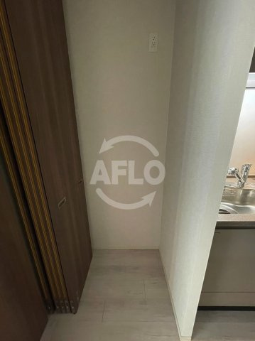 プレミストタワー靱本町　明治小学校区のキッチン|プレミストタワー靭本町　冷蔵庫置き場