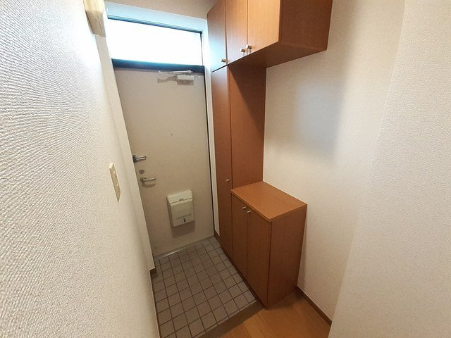 サンセールの玄関|収納もある玄関です