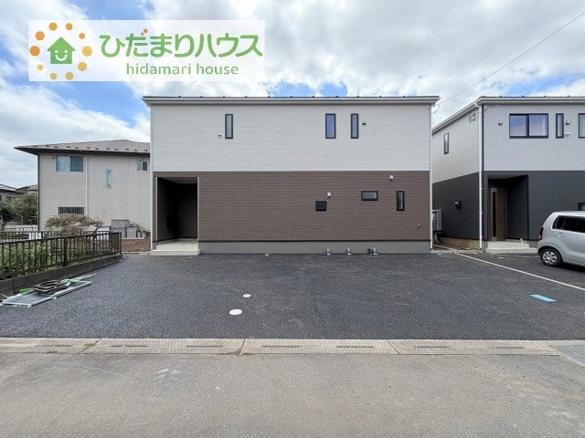 【駐車場】 | 阿見町若栗第7　新築戸建　2号棟 | マイホームなら駐車場代がかかりません！しかも、自宅の駐車場で洗車ができます！今までコイン洗車に行っていた手間も省けて、節約にもつながります(^^♪