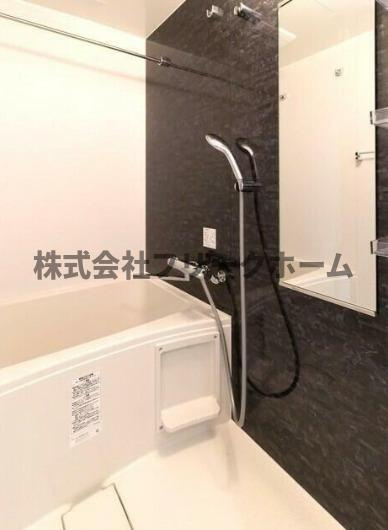 アヴァンカーサ三鷹の浴室