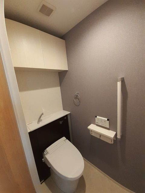 シャルフィーのトイレ|ゆったりとした空間のトイレです