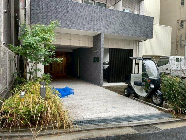 ディアレイシャス蔵前ステーションフロントのエントランス