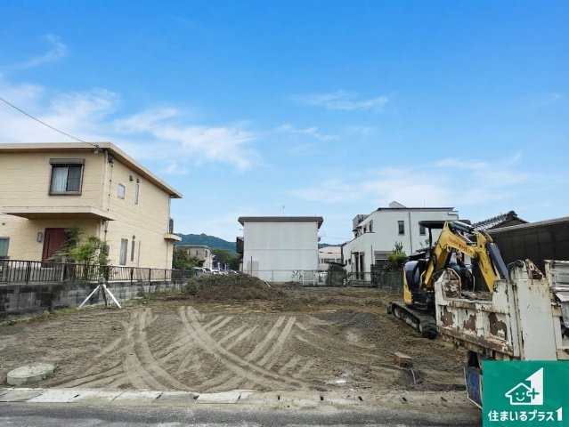 湖南市中央　第1期　新築一戸建ての外観|周辺は落ち着いた街並みの住宅地！子育てがしやすい住環境です！まだ未完成ですが、現地でしかわからない事もございます。是非一度ご覧ください。