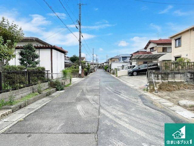 湖南市中央　第1期　新築一戸建ての前面道路含む現地写真|現在建築中！落ち着いた街並みで新生活を始めることが出来そう！周辺の物件も併せてご紹介させて頂きます！