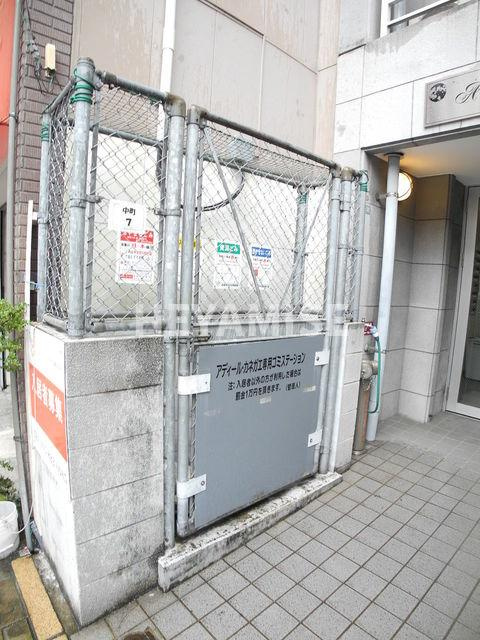 アディール・カネガエのその他共用部分