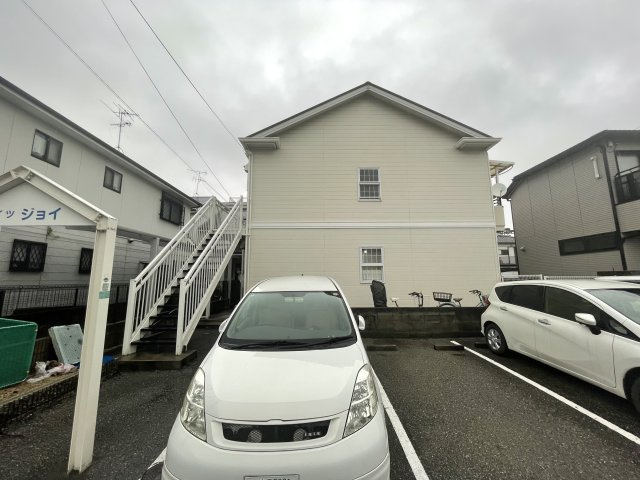 ハイツジョイの駐車場