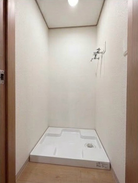 きだパレスのランドリースペース|売主様現在居住中。家具等加工で消しています。