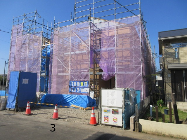 【仲介手数料無料】新築戸建　東松山市高坂3-22-1（全4棟）の前面道路含む現地写真