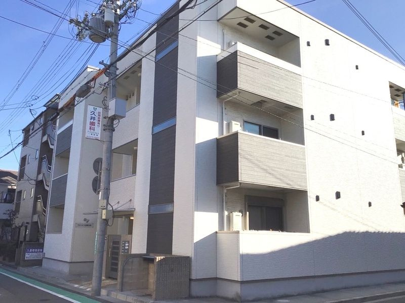 フジパレス西桜木町の外観
