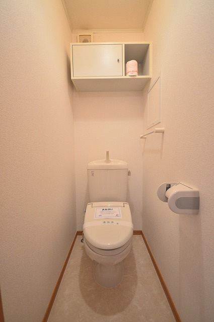 メゾンソレイユのトイレ|清潔感のあるトイレです。