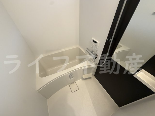 セレニティ小若江B棟の浴室|きれいなお風呂です