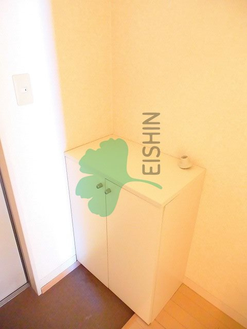 リブレア吉塚南B棟の玄関|下駄箱もしっかりついてます！
