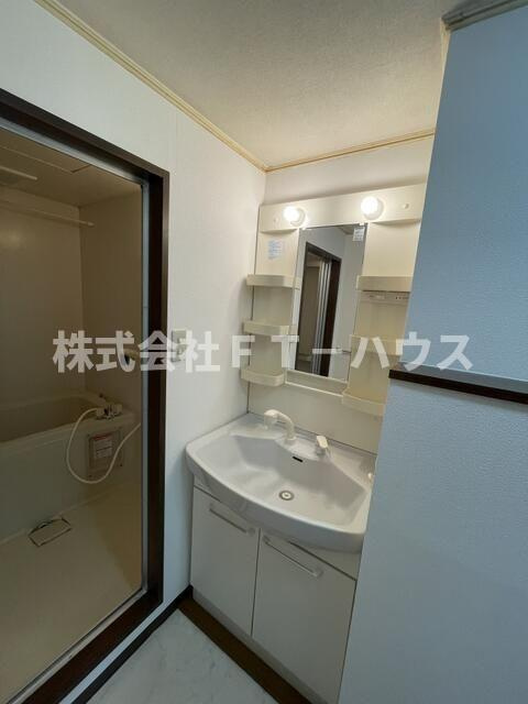 レジデンス中村の独立洗面台