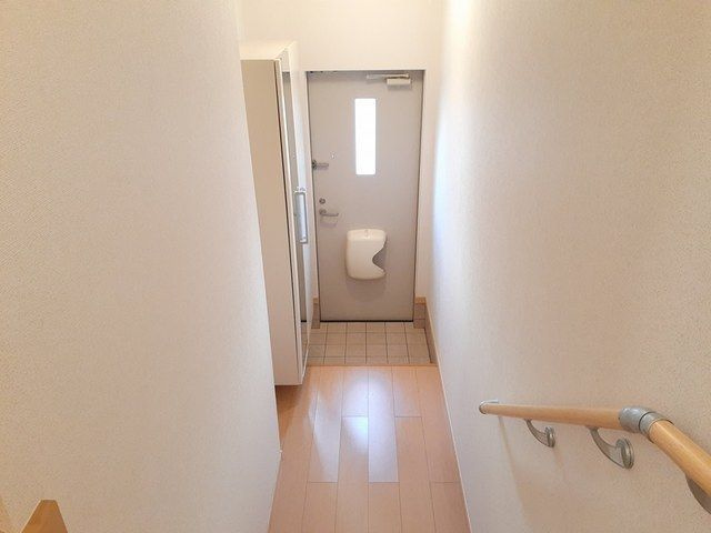 シャンブルブランＡの玄関