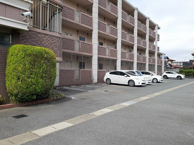ランコントルの駐車場